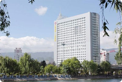 HJ208NTP時(shí)間服務(wù)器順利完成大理州市人民醫(yī)院時(shí)統(tǒng)工程的驗(yàn)收工作